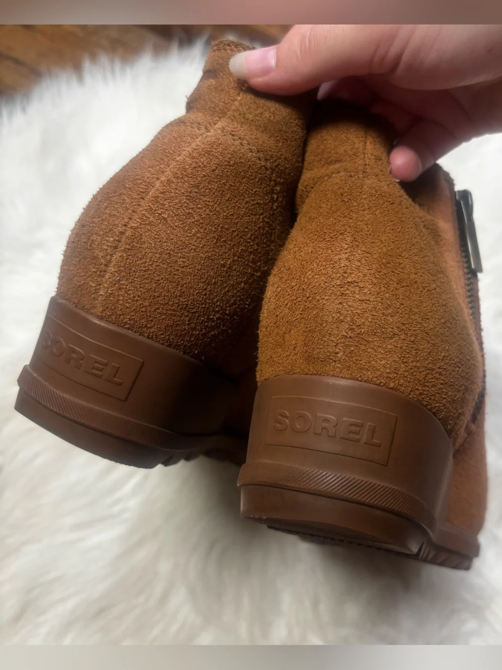 Sorel “Elvie” Chestnut Brown Leather Zip Wedge Ankle Booties size Women’s 10
